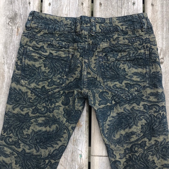 Black Swan Skinny Jeans - Picture 6 of 7